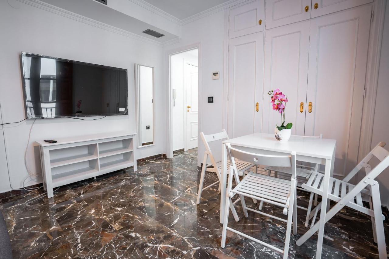 Qh Ayuntamiento Apartment Granada Ngoại thất bức ảnh