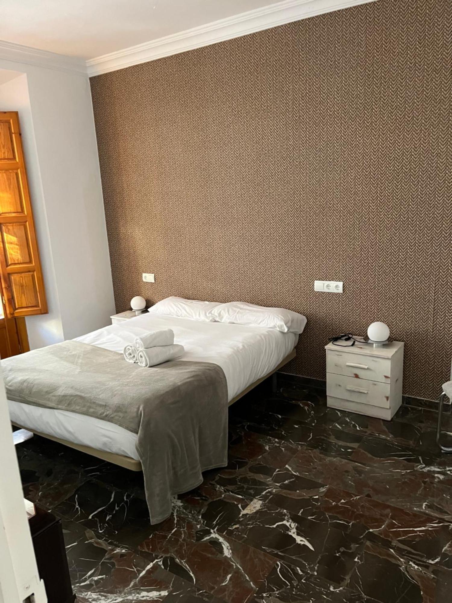Qh Ayuntamiento Apartment Granada Ngoại thất bức ảnh
